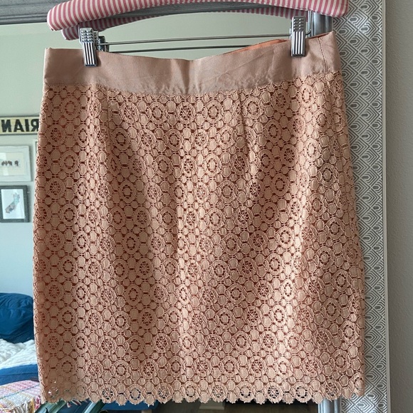 Pink Crochet Mid-Thigh Forever 21 Skirt - Sz L - Picture 2 of 3